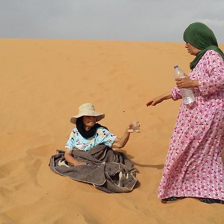 Hotel Restcamp Ergchebbi Merzouga Exteriér fotografie